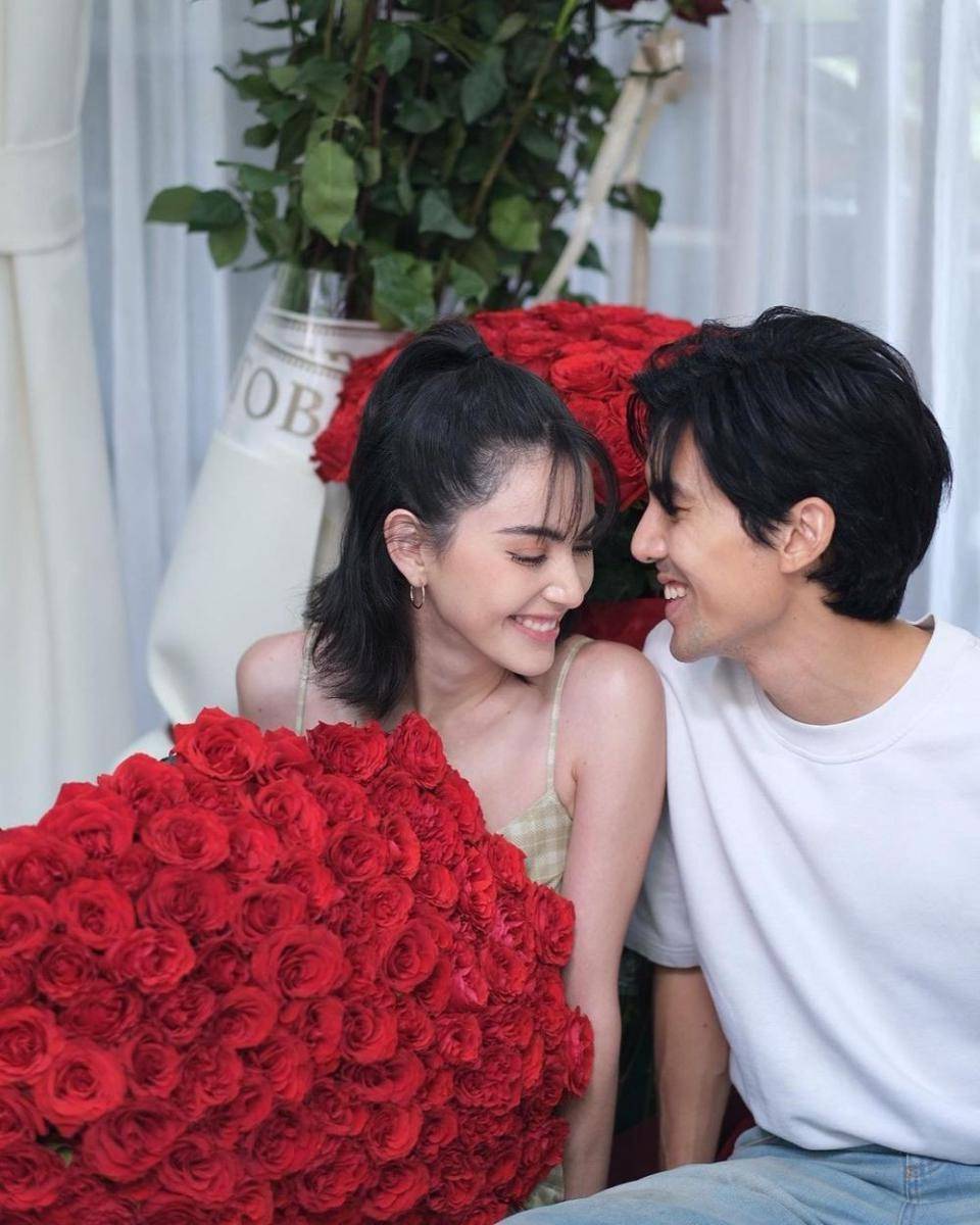 Ter Chantavit dan Davika Hoorne (instagram.com/davikah)