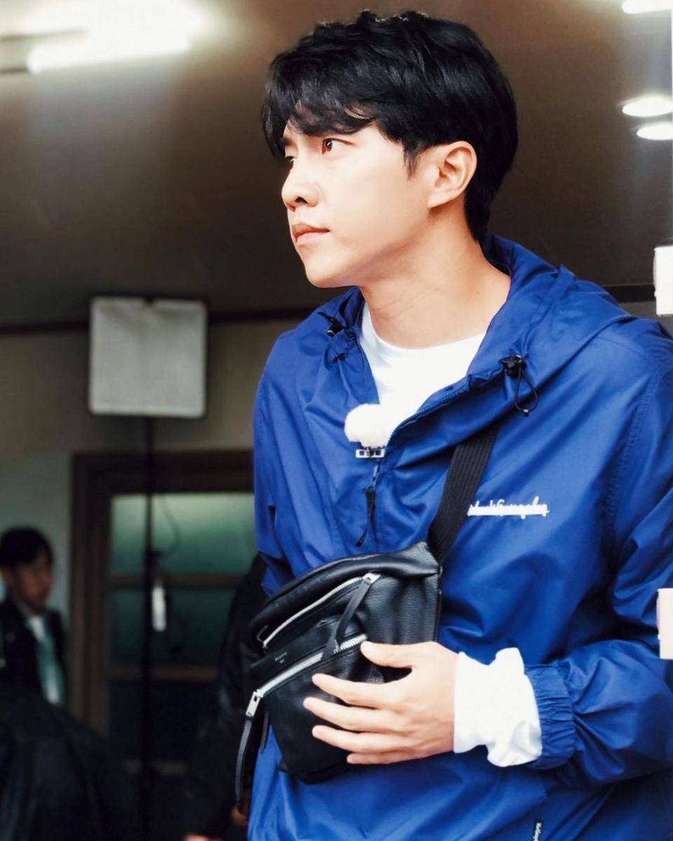 potret aktor Lee Seung Gi (instagram.com/leeseunggi.official)