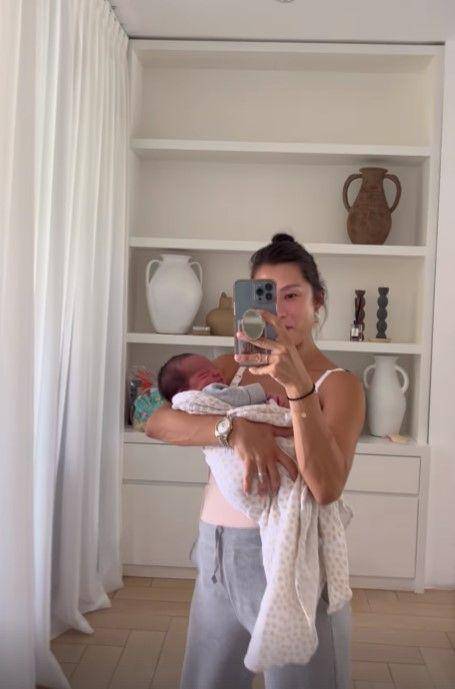Jennifer Bachdim melahirkan anak ke-4 (Instagram.com/jenniferbachdim)