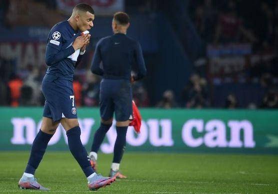 Kylian Mbappe dalam laga PSG vs Bayern Munich, Rabu (15/2/2023) dini hari WIB. (uefa.com).