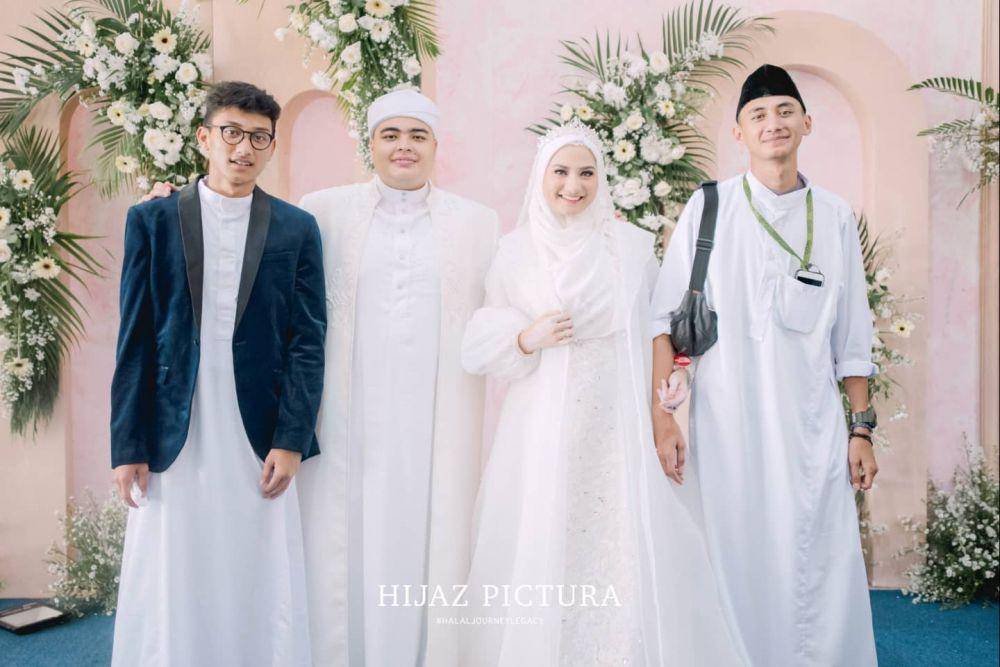 potret pernikahan Nadzira Shafa dan Ameer Azzikra (instagram.com/sfnaskar_)
