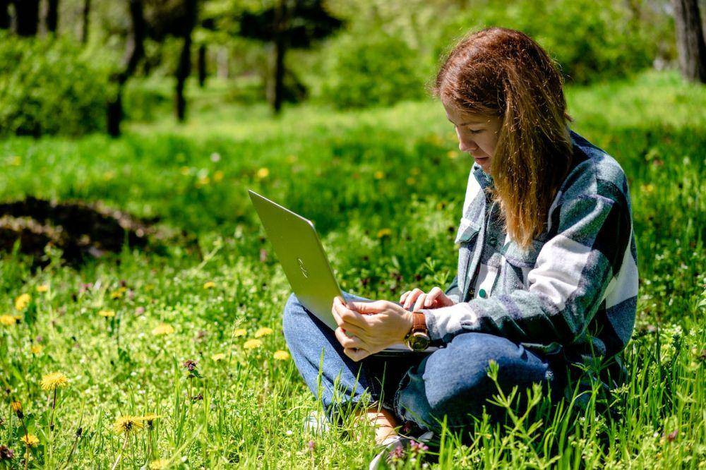 ilustrasi freelancer (pexels.com/Oleksandr Pidvalnyi)