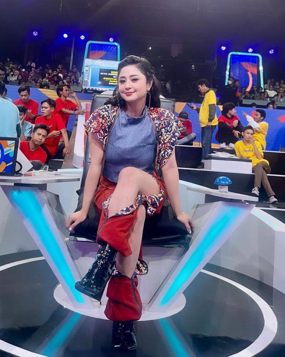 potret Dewi Perssik (instagram.com/dewiperssik9)