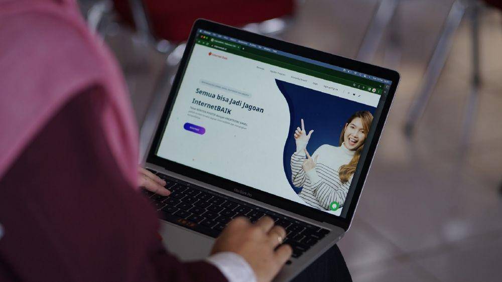 Telkomsel menggelar rangkaian aktivitas Corporate Social Responsibility (CSR) yakni Program Internet BAIK. (Dok. Telkomsel).
