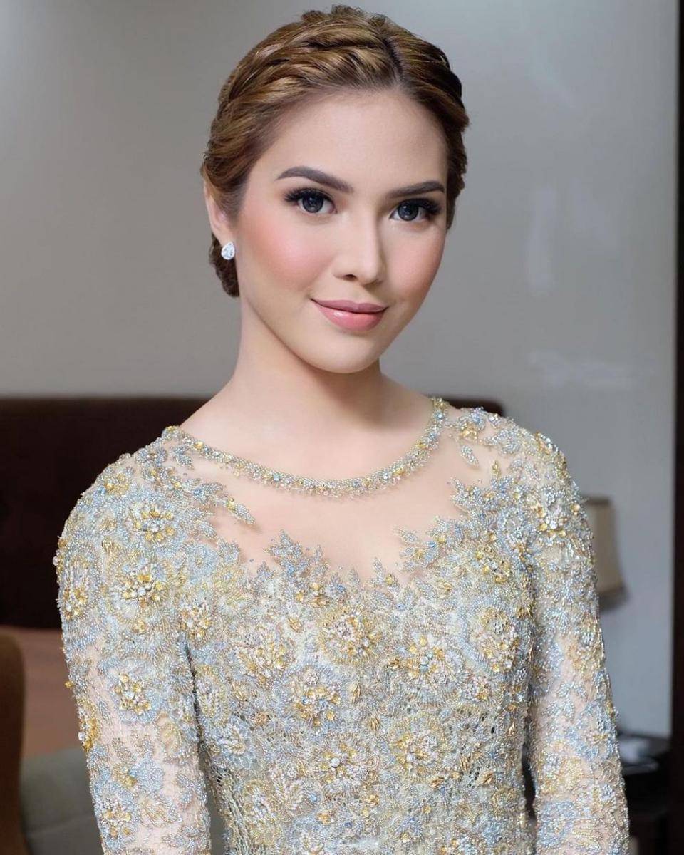 Makeup wisuda. (insatgram.com/bennusorumba)