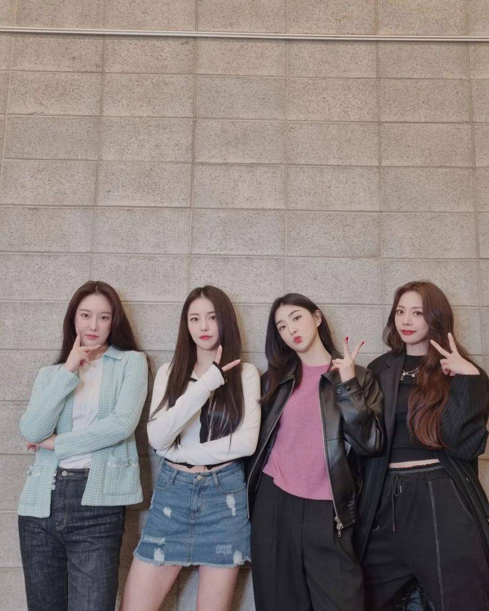 Brave Girls (instagram.com/bravegirls.official)