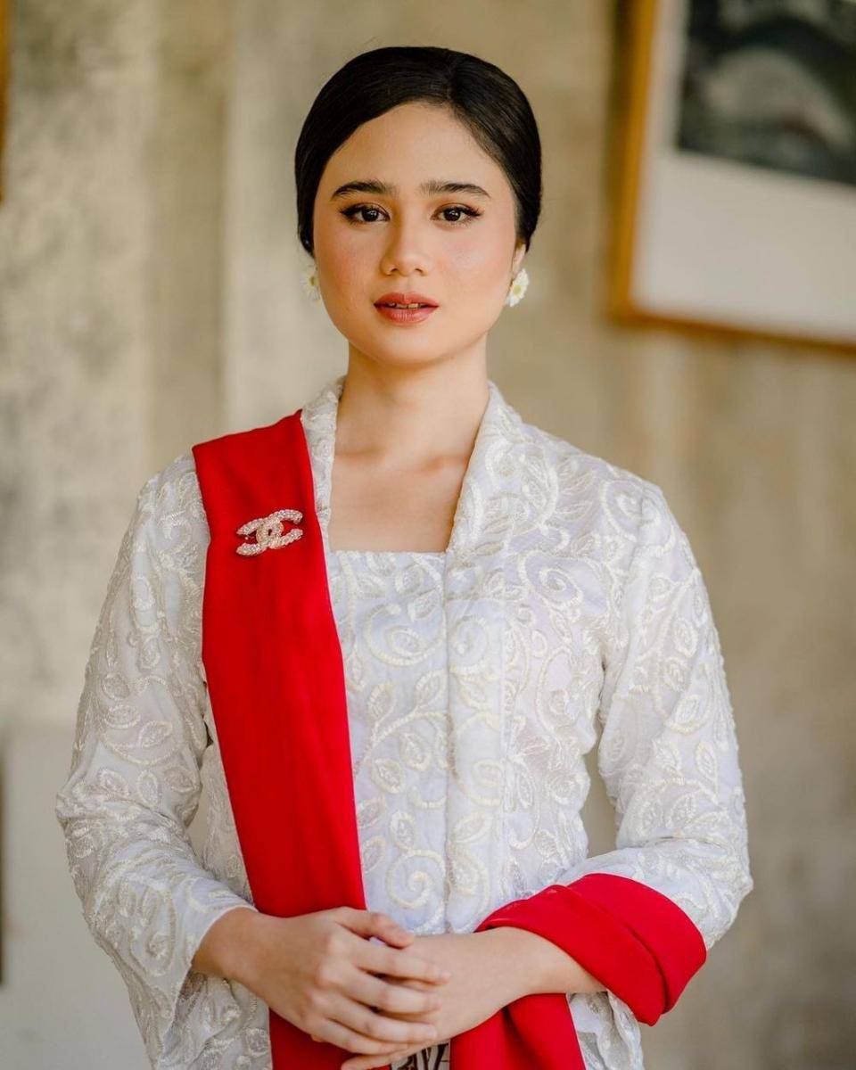 Makeup wisuda. (instagram.com/tissabiani)