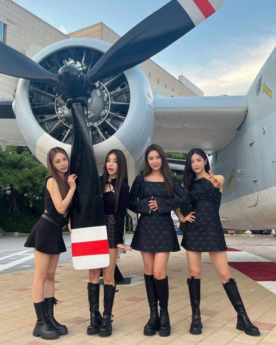 Brave Girls (instagram.com/bravegirls.official)
