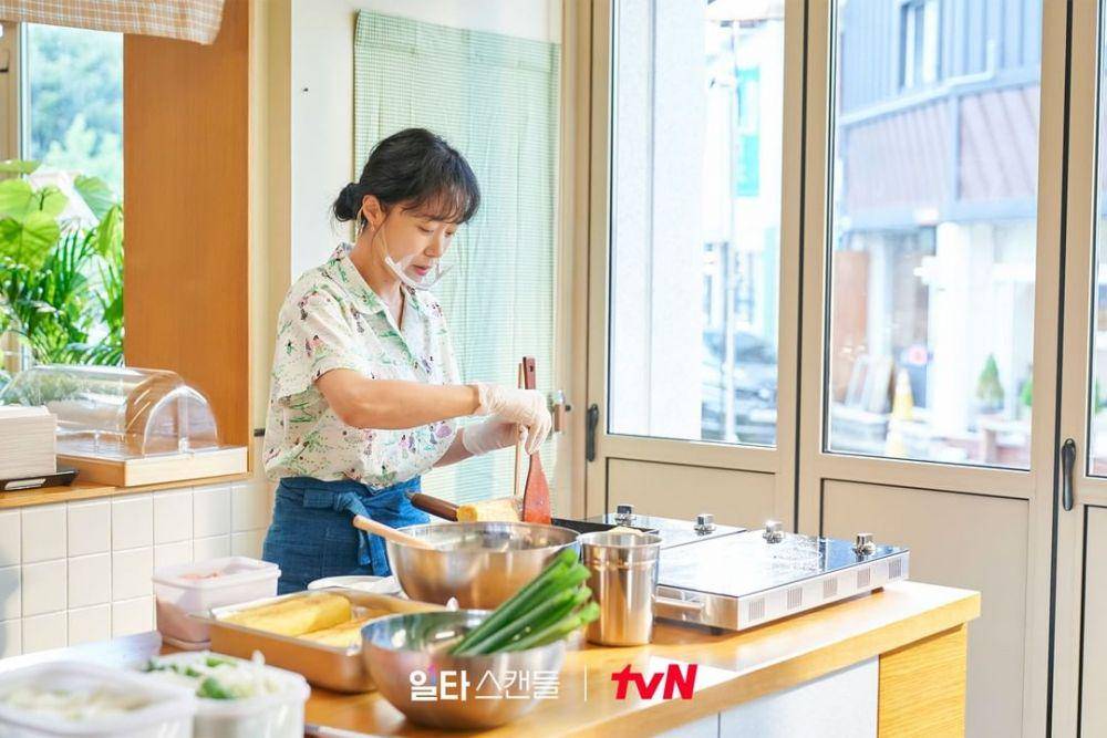 Jeon Do Yeon di drama Crash Course in Romance (instagram.com/tvn_drama)