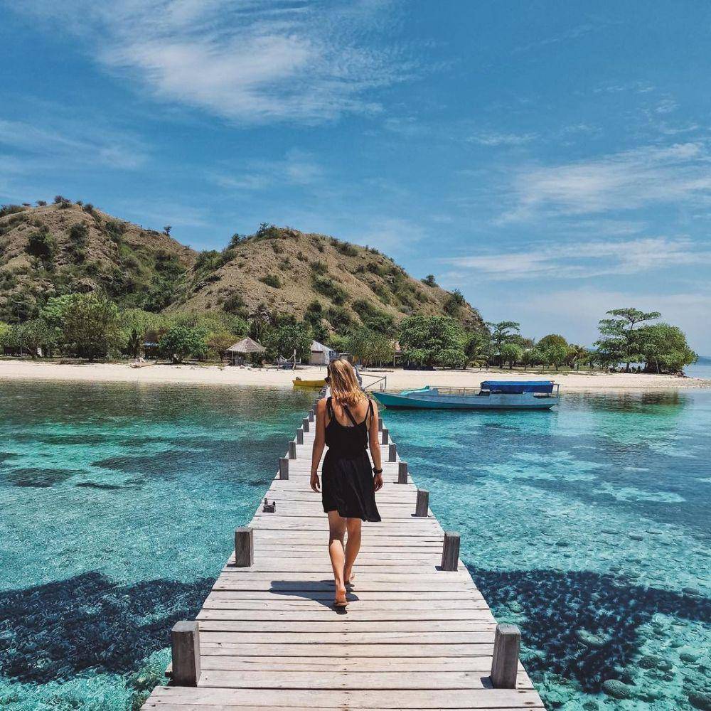 Pulau Kanawa (instagram.com/demischoenmakers)