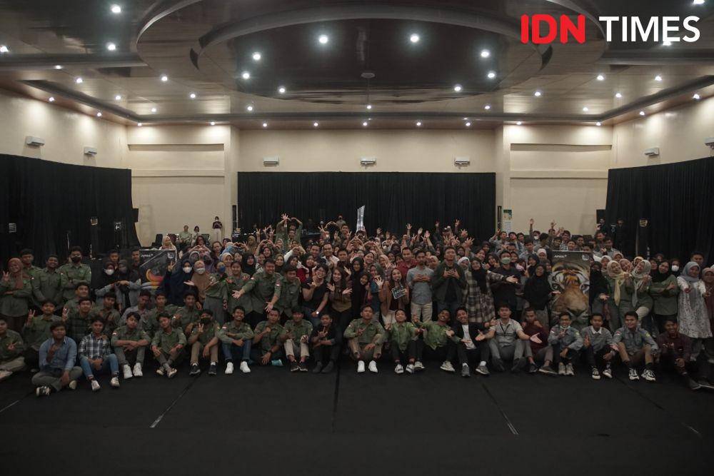Keseruan acara Movie Screening "Frontier Sumatra" di Universitas Riau (UNRI) (Dok. IDN Times)
