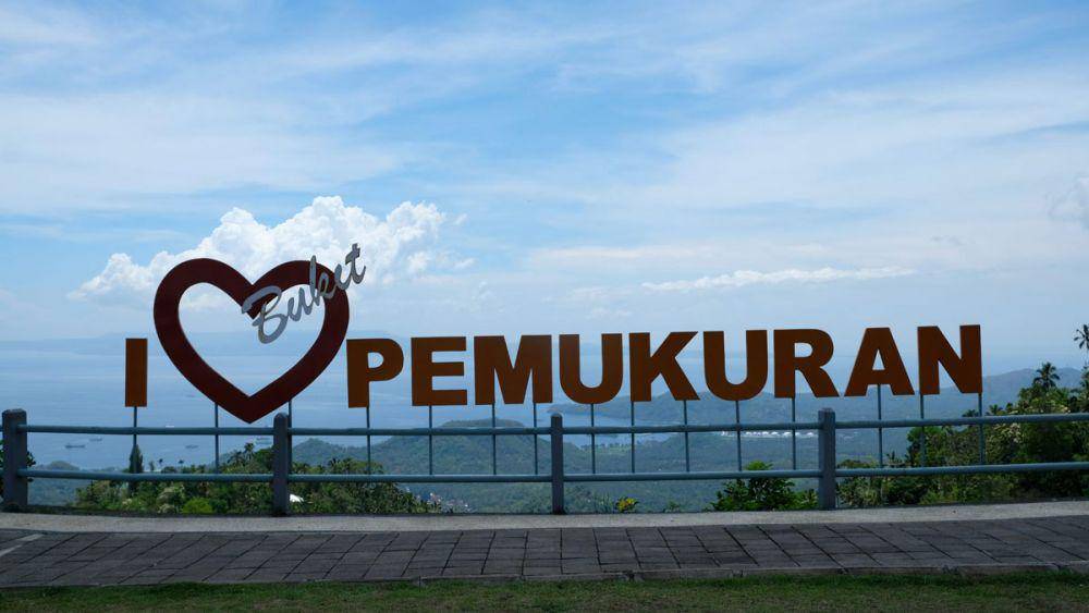 Bukit Pemukuran atau Pemukuran Hill (tourism.karangasemkab.go.id)