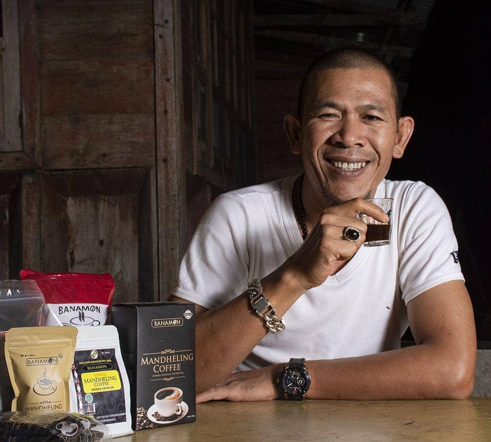 Ucok Godang Jual Beli Kopi di Pedalaman hanya dari Genggaman