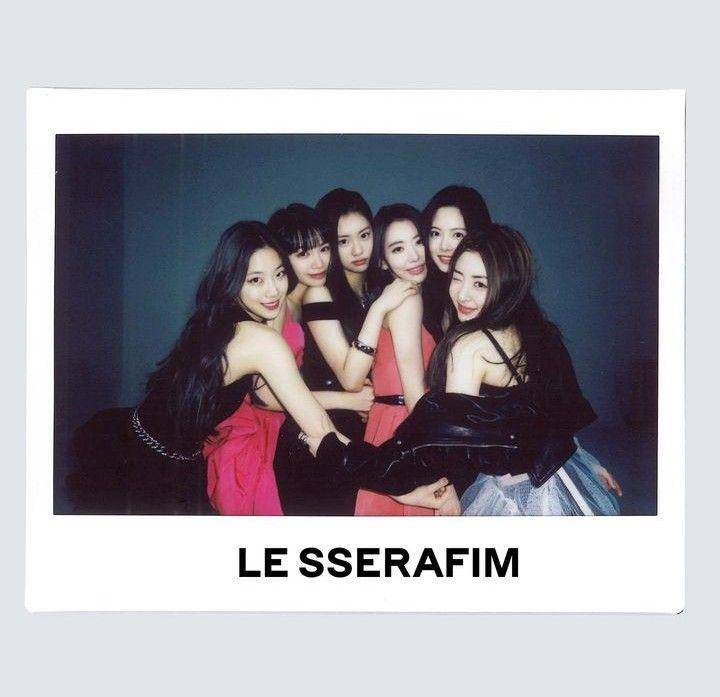 LE SSERAFIM (instagram.com/le_sserafim)