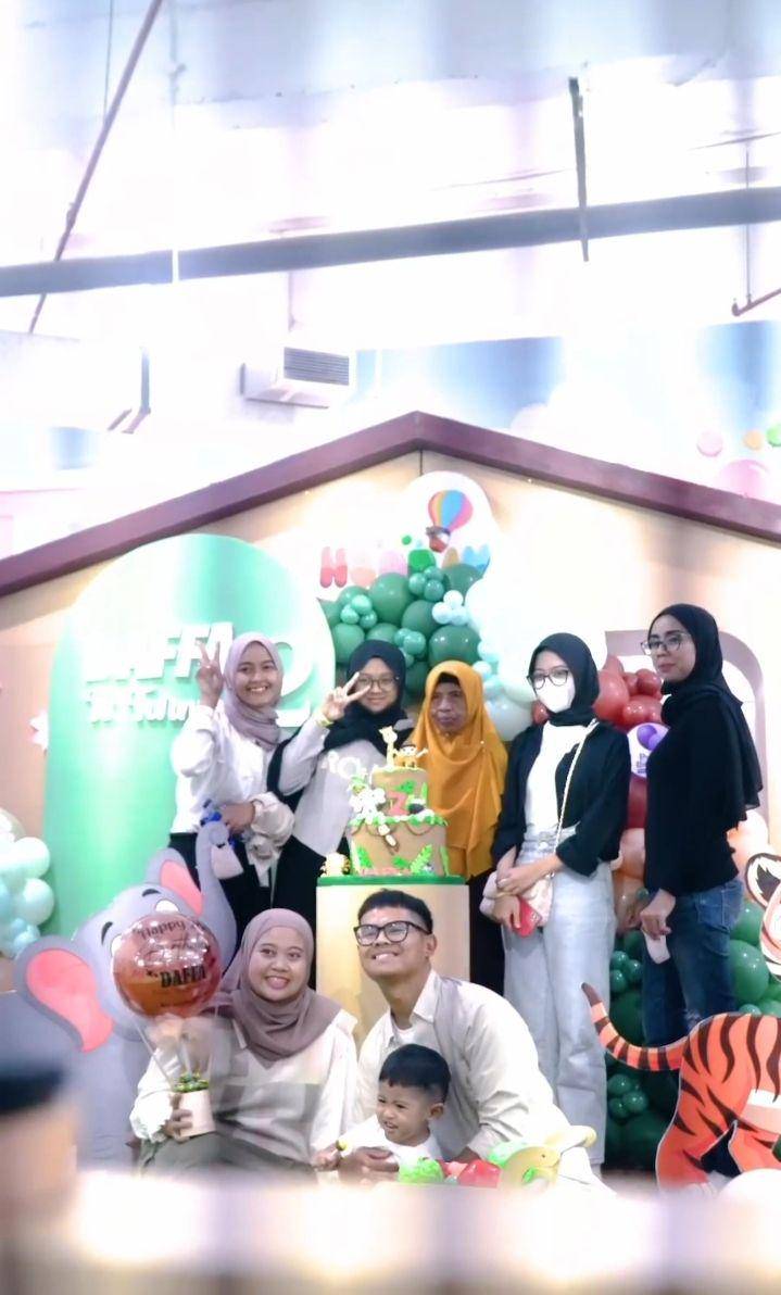 potret ultah ke-2 Daffa (instagram.com/musdalifahbasri)