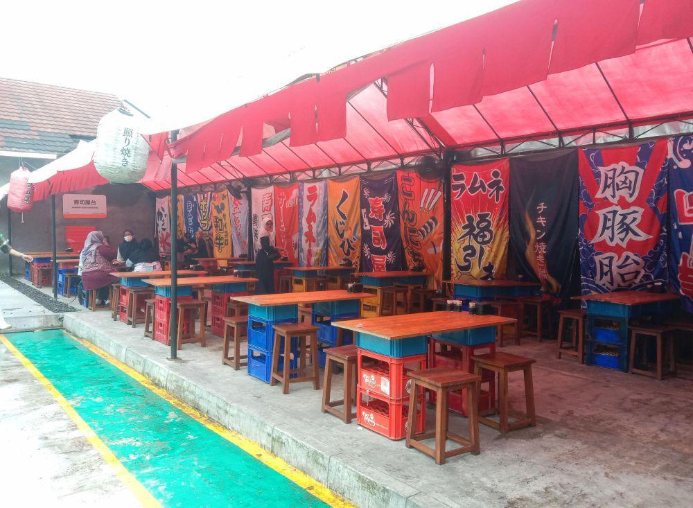Warunk Sushi, Spot Jajan Japanese Food ala Tenda Kaki Lima