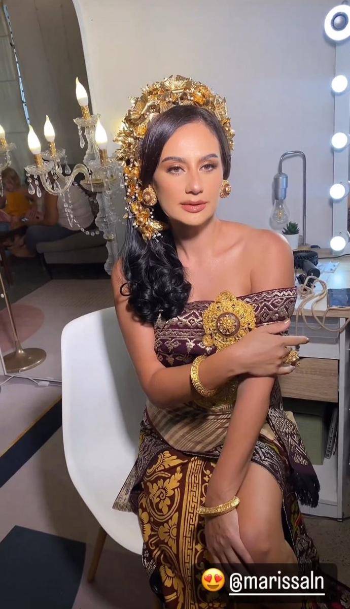 potret Marissa Nasution dan kedua anak bulenya pakai baju adat Bali (instagram.com/eldypramana)