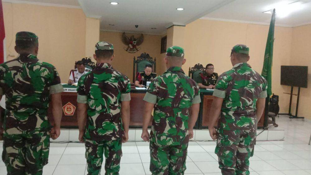 4 terdakwa perkara pembunuhan dan mutilasi 4 warga Nduga saat dihadirkan dalam sidang, IDN Times/ Istimewa