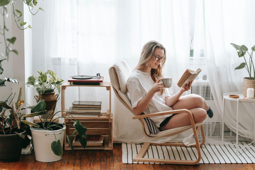 5 Tips Merawat Tanaman di Apartemen, Bikin Sejuk Tanpa Ribet
