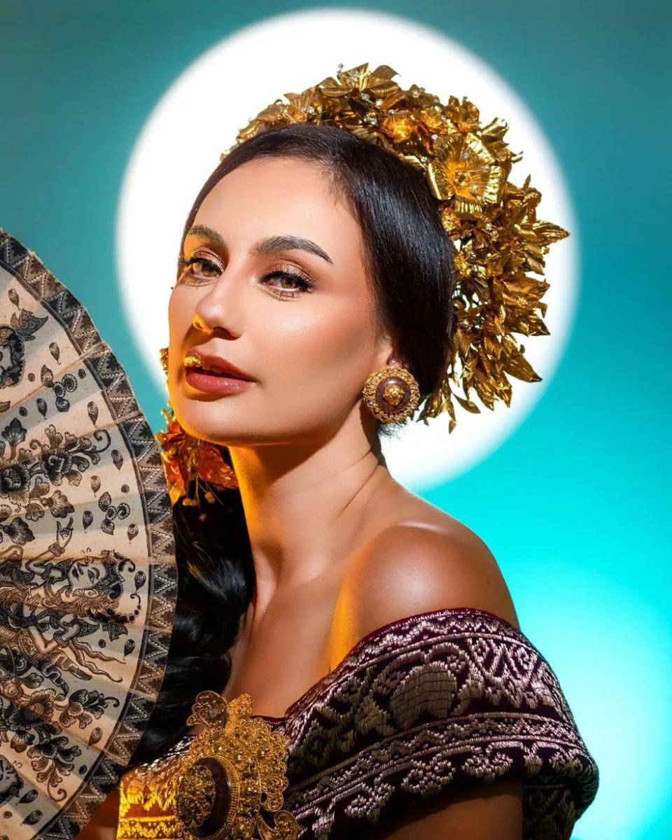 potret Marissa Nasution dan kedua anak bulenya pakai baju adat Bali (instagram.com/megaieo)