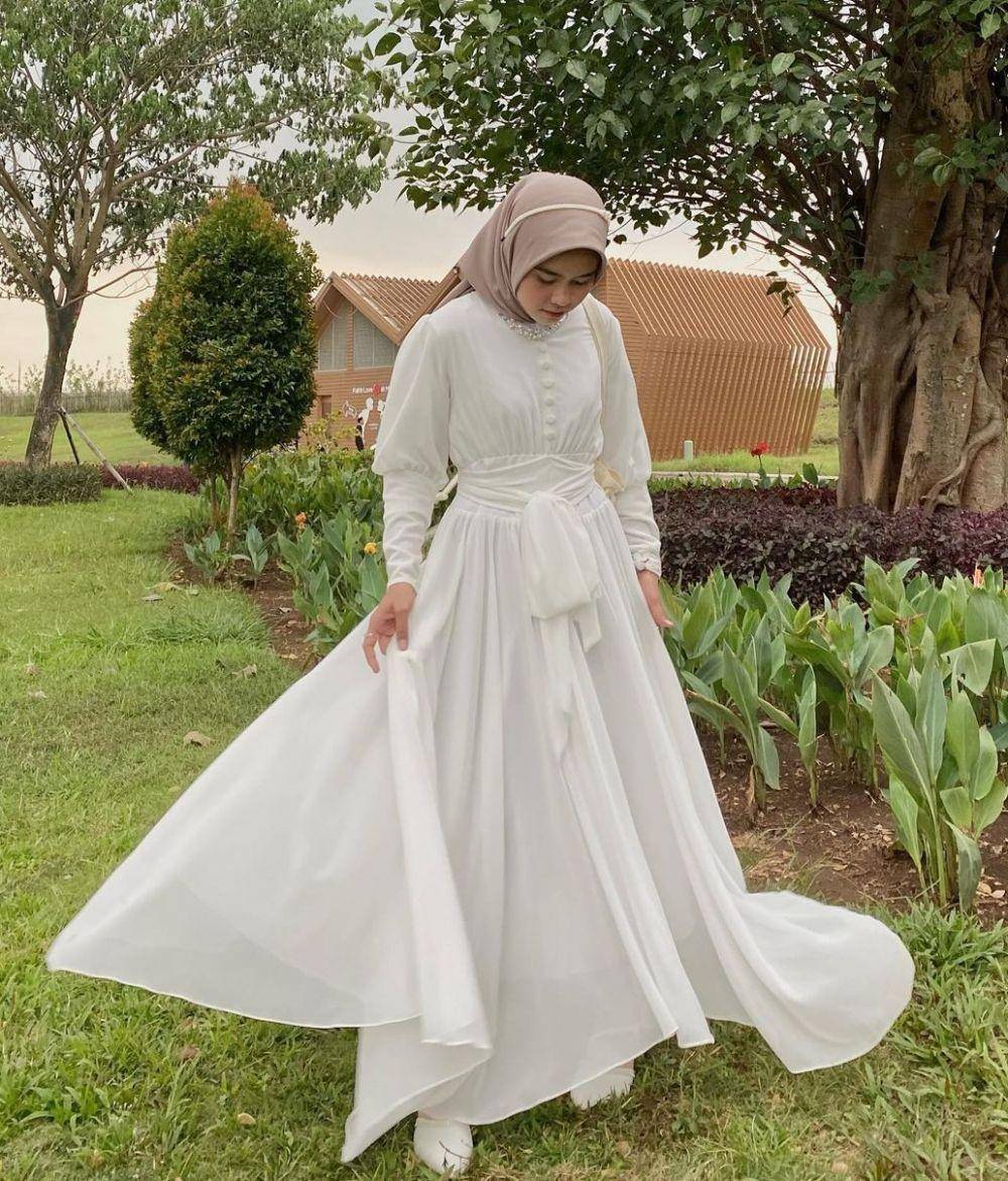 OOTD kondangan hijab (instagram.com/swulann01)