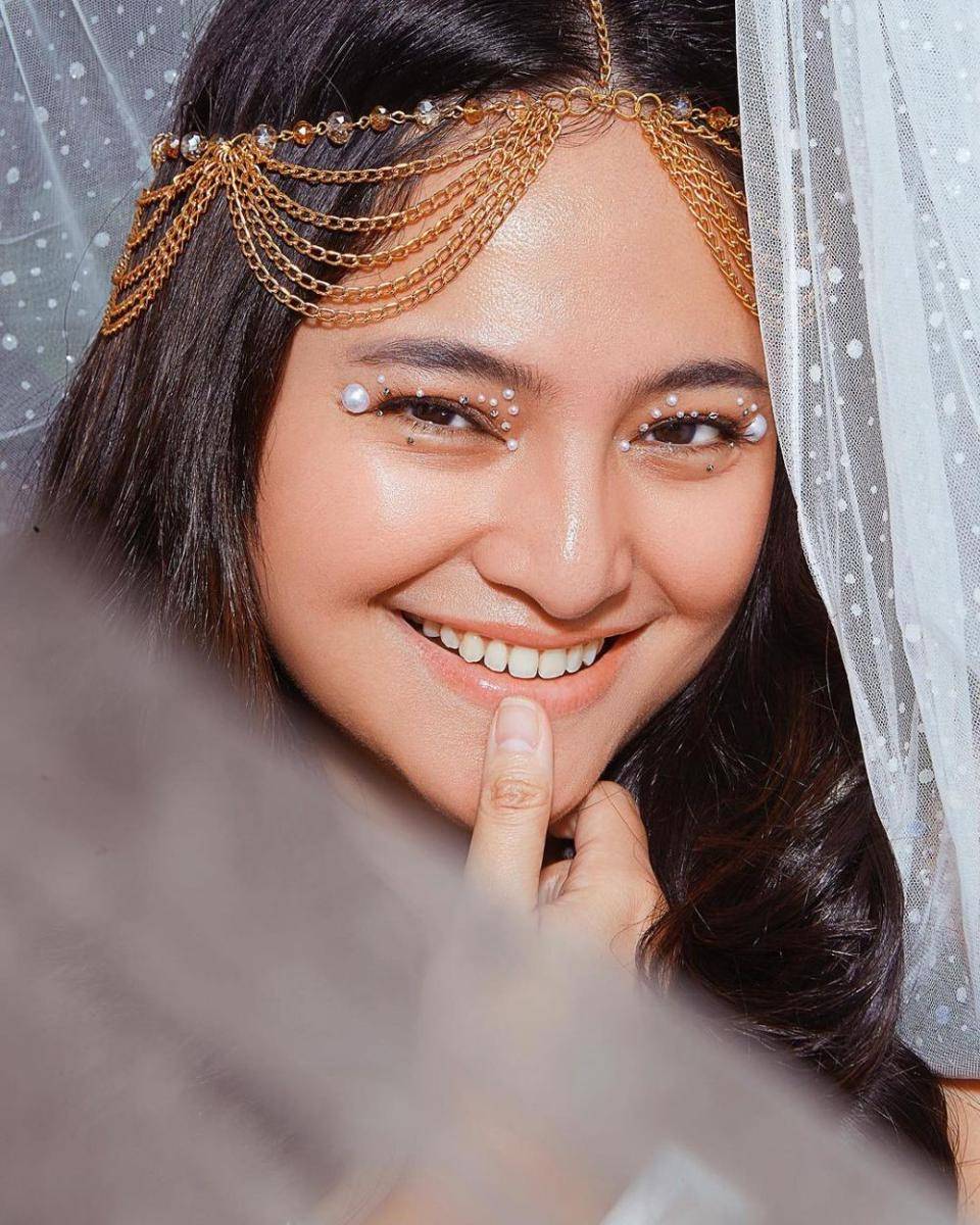 potret Marshanda di pemotretan terbaru (Instagram.com/dariusmanihuruk)