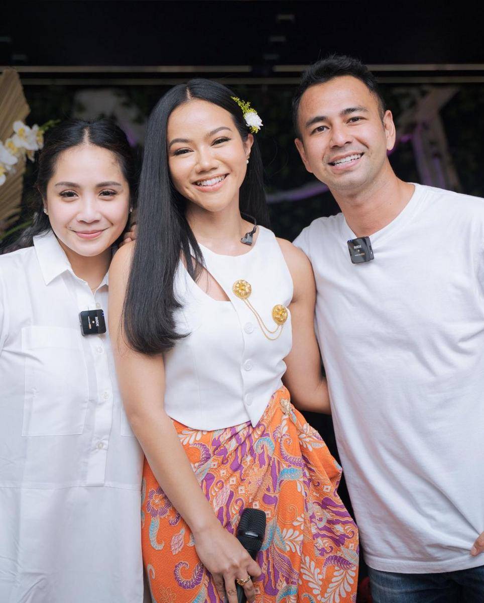 momen Yura Yunita surprise-in Nagita Slavina (instagram.com/raffinagita1717)