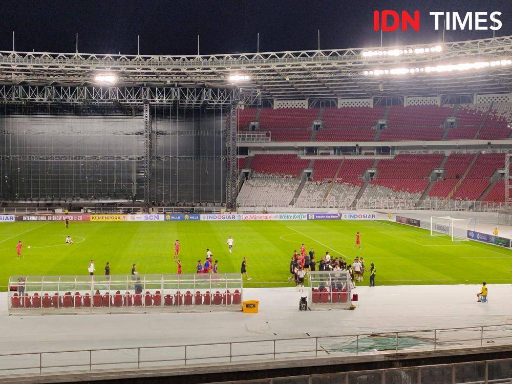 Momen keributan dalam laga Timnas Indonesia U-20 vs Fiji U-20, Jumat (17/2/2023). (IDN Times/Tino).