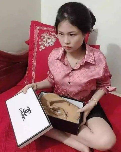 cewek kena apes (instagram.com/gabut_minimalis)
