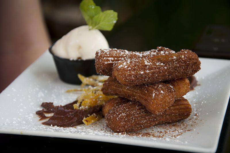 ilustrasi churros (commons.wikimedia.org/Moebiusuibeom-en)