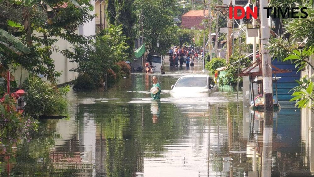 Banjir di Pucangsawit, Solo pada Kamis (17/2/2023). (IDN Times/Larasati Rey)