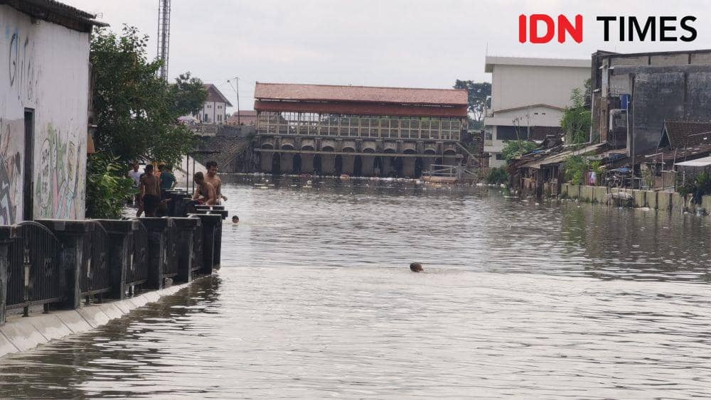 Pintu air Demangan Solo. (IDN Times/Larasati Rey)