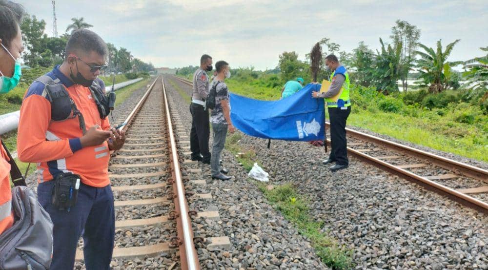 Pejalan kaki di Kabupaten Lamongan tewas tersambar kereta api. Dok Istimewa