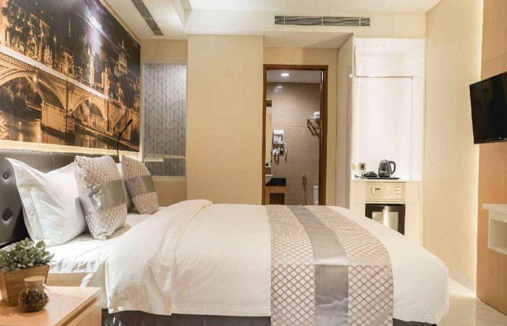 Grand Viveana Hotel (instagram.com/grandviveanabdg)
