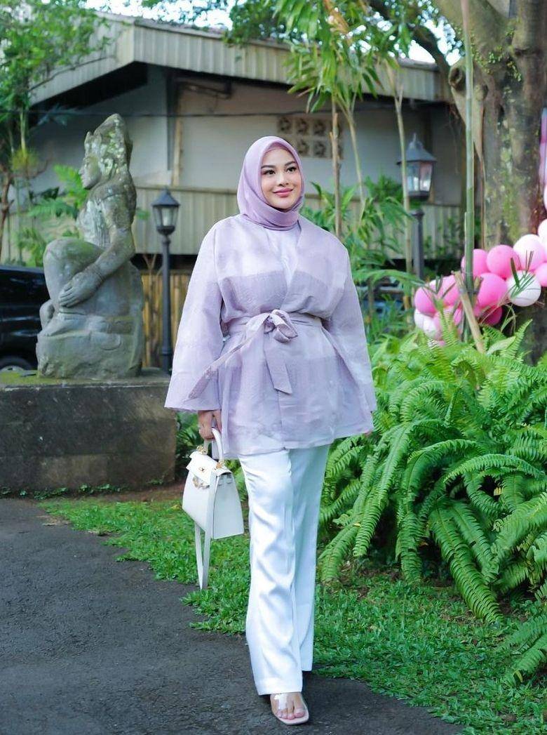 Aurel hermansyah (instagram.com/aurelie.hermansyah)