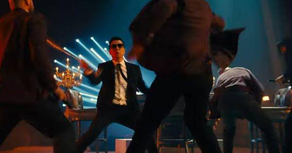 Caine menghajar anak buah Killa ( Dok. Lionsgate  / John Wick 4)