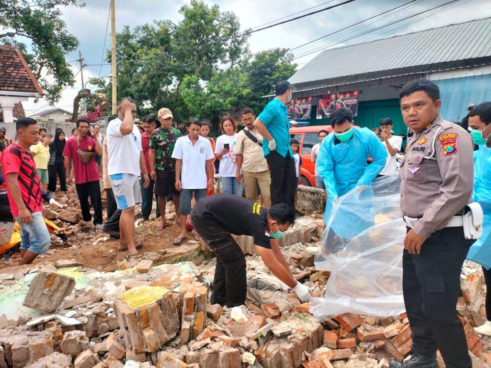 Pekerja di Tulungagung Tewas Tertimpa Tembok Bangunan