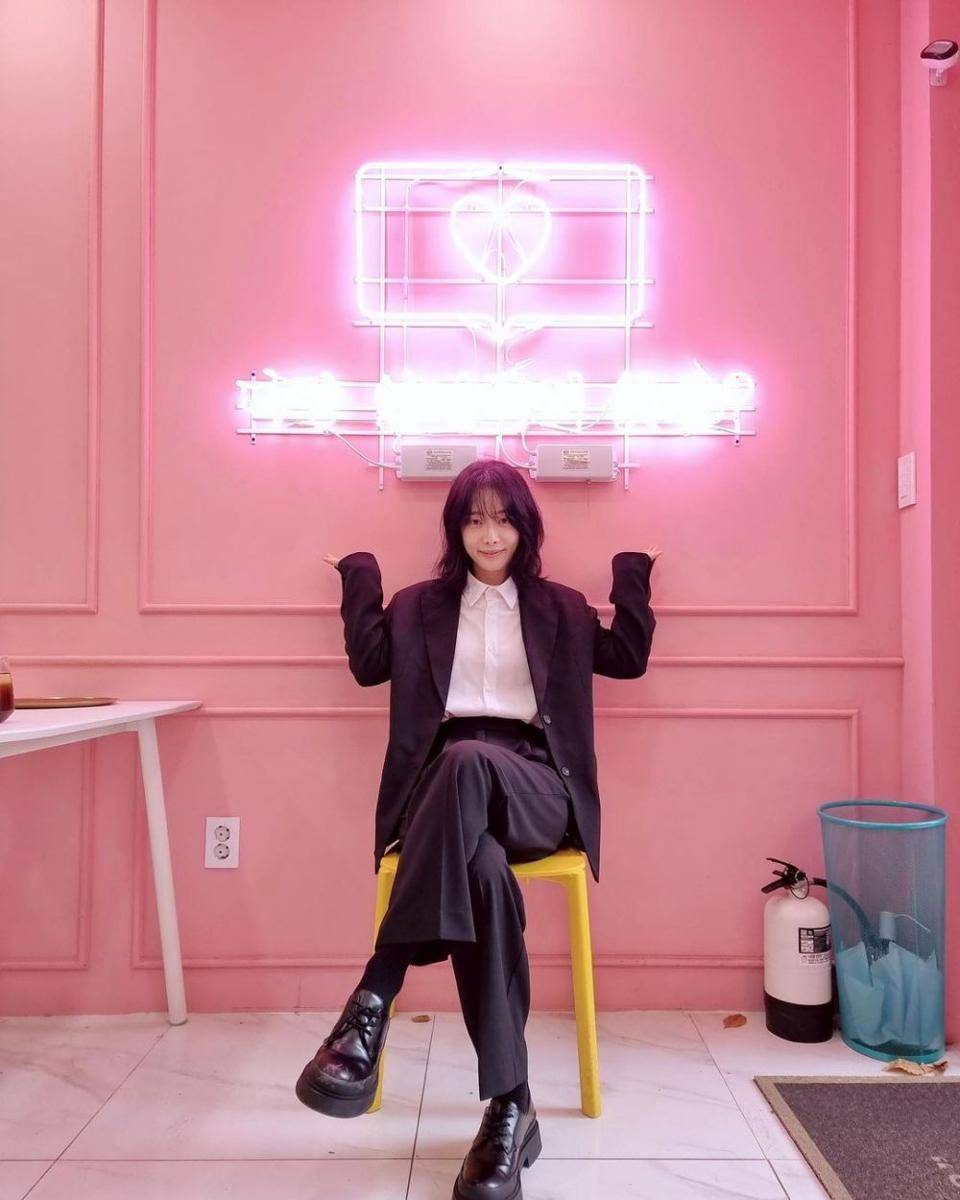 Kim Hieora (instagram.com/hiiiii_o.o_ps)