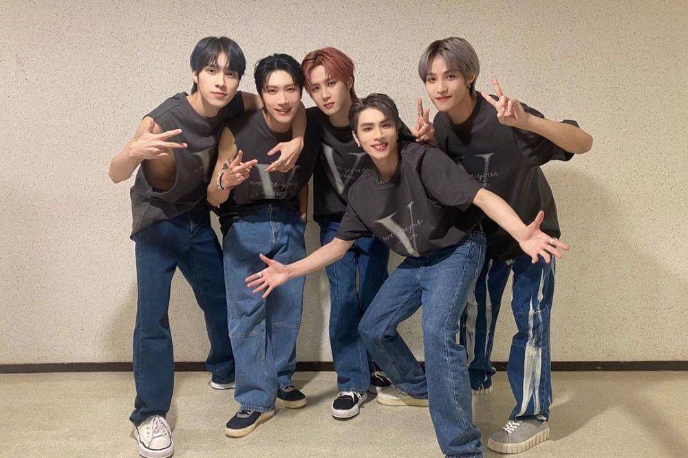 WayV (instagram.com/wayvofficial)