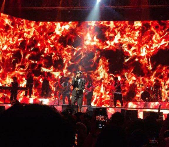 konser Tulus 'Tur Manusia 2023' di Surabaya (dok. pribadi/Dhania Ulfa)