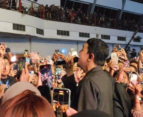 konser Tulus 'Tur Manusia 2023' di Surabaya (dok. pribadi/Dhania Ulfa)
