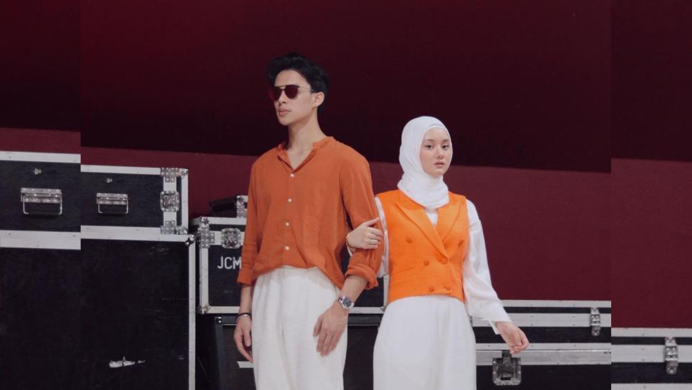 Inspirasi Outfit Couple ala Dinda Hauw dan Rey Mbayang, Keren!