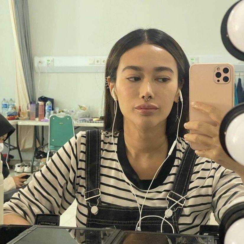Potret Behind The Scene Ratu Felisha sebagai Paula (instagram.com/allaboutfelisha)