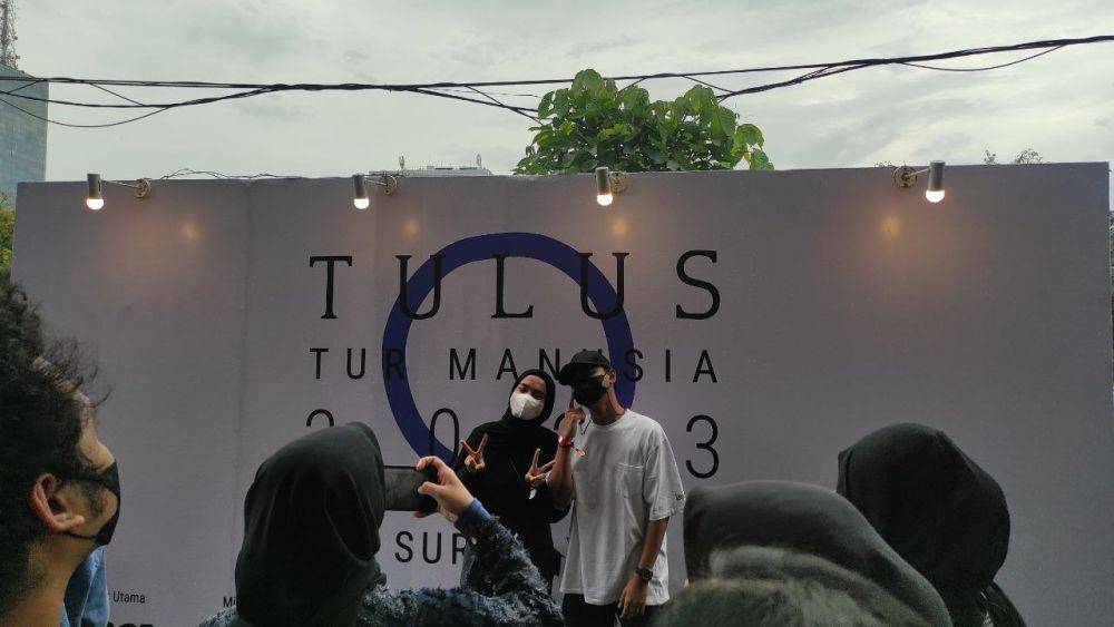 konser Tulus 'Tur Manusia 2023' di Surabaya (dok. pribadi/Dhania Ulfa)