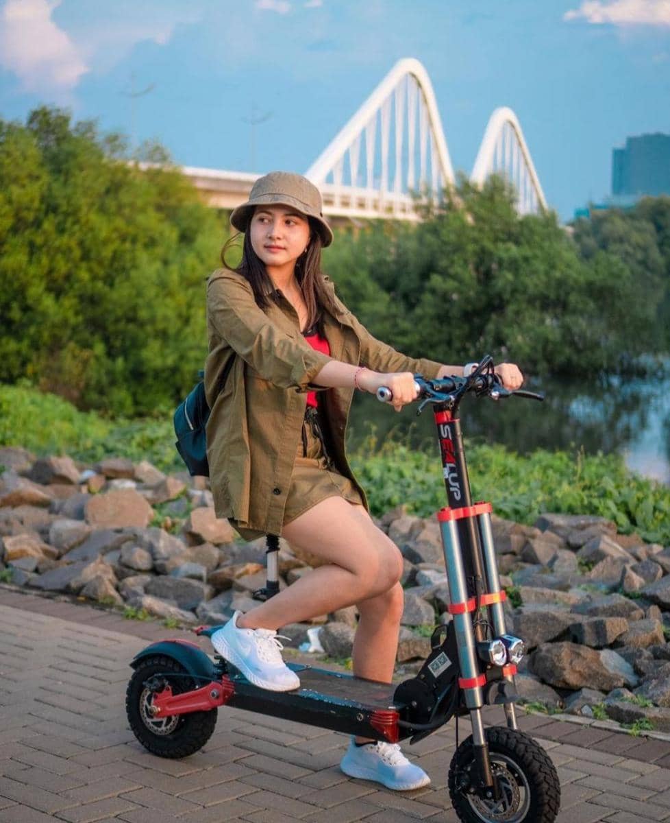 Bulan Sutena (instagram.com/bulansutena)