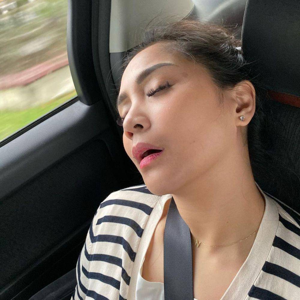 potret Nagita Slavina saat tidur (instagram.com/raffinagita1717/)