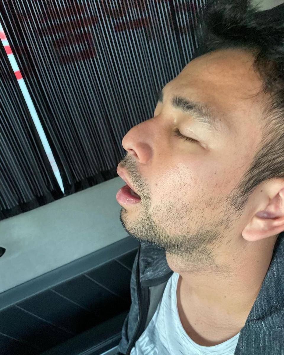 potret Raffi Ahmad saat tidur (instagram.com/raffinagita1717/)