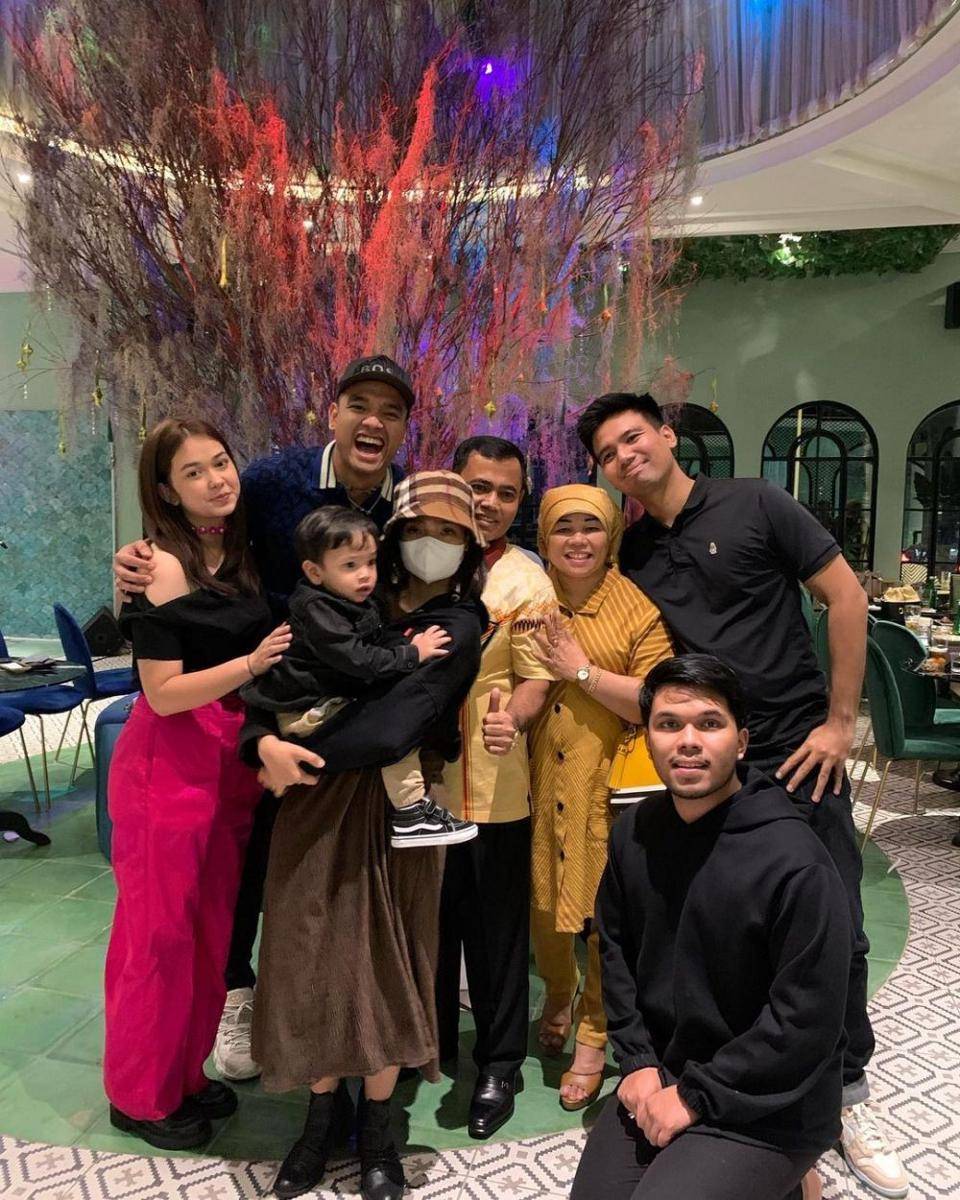 Kenangan Thariq dan keluarga Fuji (instagram.com/opah_faisal)