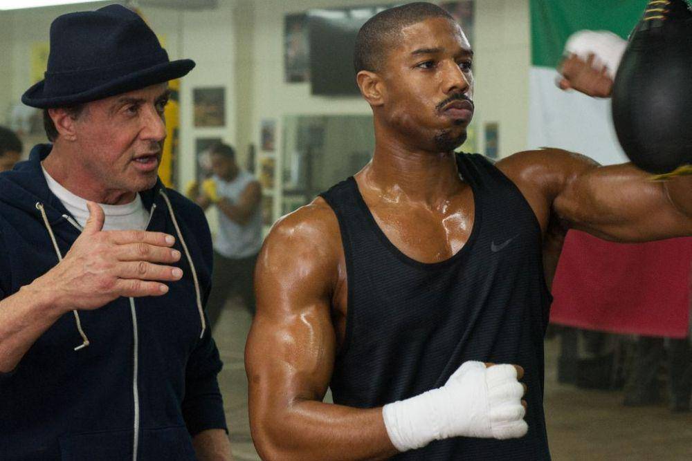 Sylvester Stallone dan Michael B. Jordan dalam film Creed (dok. Metro-Goldwyn-Mayer Pictures/Creed)