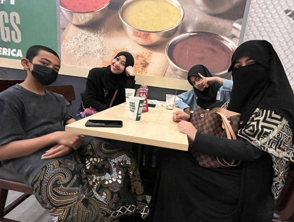 potret Pipik Dian Irawati dan buah hati (instagram.com/_ummi_pipik_)